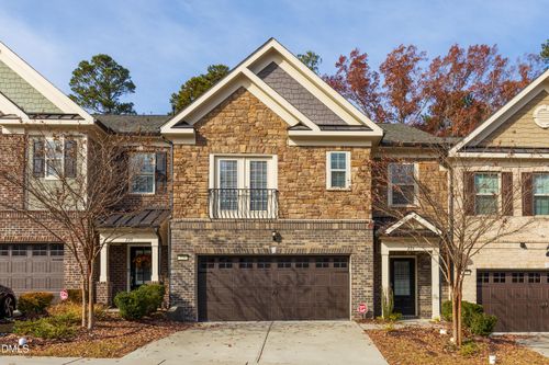 226 Daymire Glen Ln, Cary, NC, 27519-5609 | Card Image