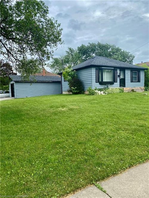 3 Maitland Ave, Hamilton, ON, L9A3J4 | Card Image