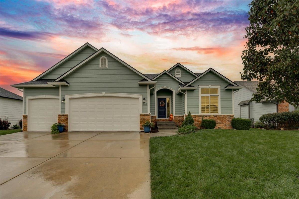 705 Charles St, Other in Hesston - eXp Realty