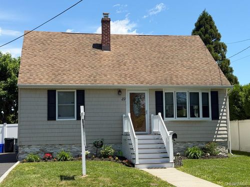 49 Mortimer Ave, Babylon, NY, 11702-4004 | Card Image