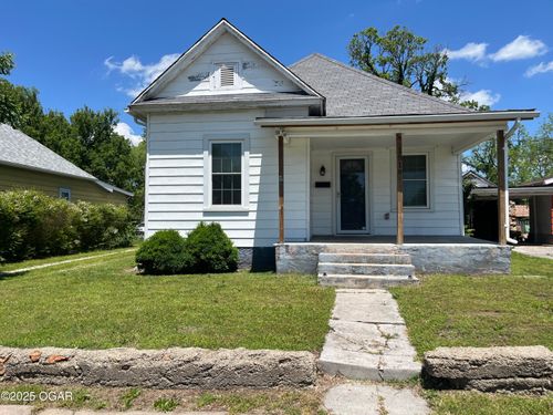 1519 Nelson St, Webb City, MO, 64870-1660 | Card Image