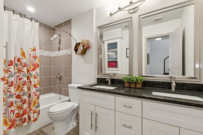 Secondary bathroom | Image 21