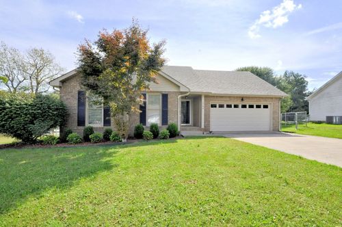 1746 Crestview Dr, Clarksville, TN, 37042-4560 | Card Image