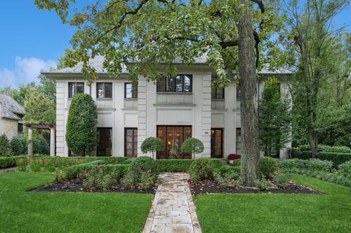 528 Roslyn Rd, Kenilworth, IL, 60043-1256 | Card Image