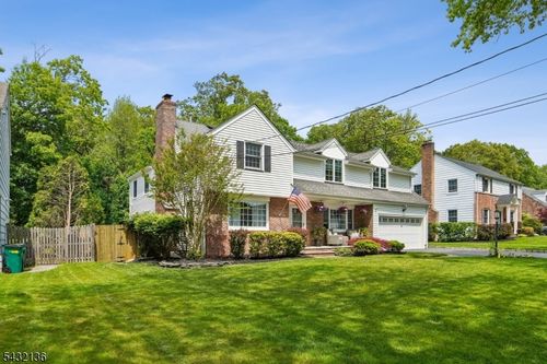 22 Homestead Ter, Scotch Plains, NJ, 07076-2158 | Card Image