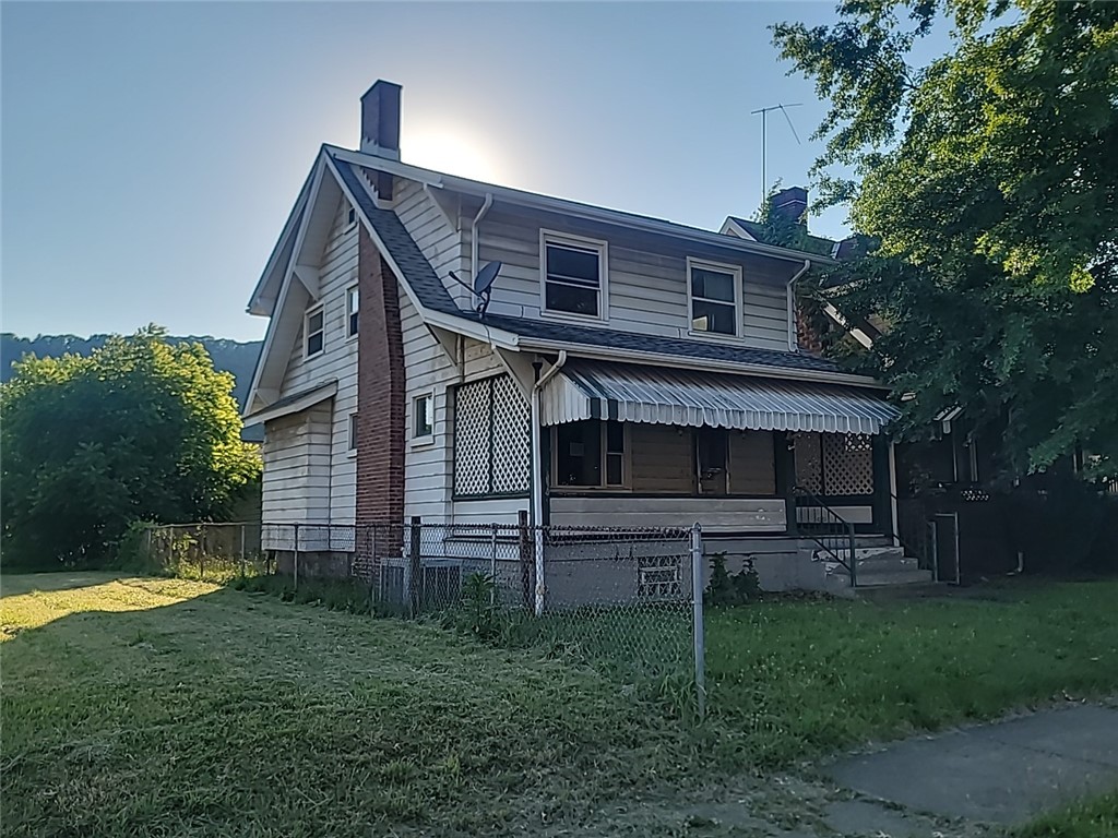 4th Ave, New Kensington, PA 15068