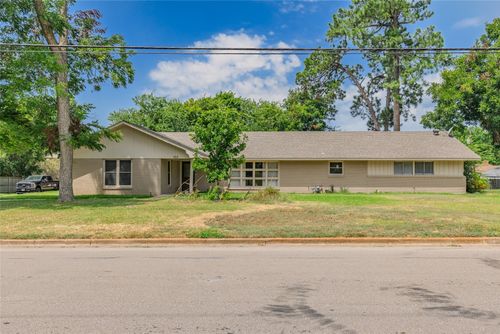 703 Texas St, Sulphur Springs, TX, 75482-4215 | Card Image