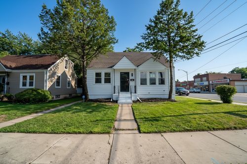 201 143rd St, Dolton, IL, 60419-1115 | Card Image