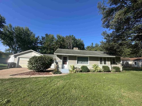 1031 Wisconsin River Dr, Port Edwards, WI, 54469-1037 | Card Image