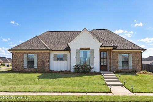 104 Woodscape Dr, Canton, MS, 39046-7054 | Card Image