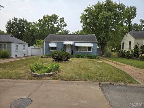 7818 Underhill Dr, Saint Louis, MO, 63133-1136 | Card Image