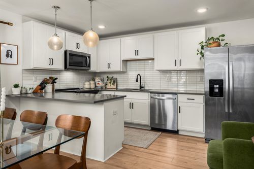 apt-14-102 Duke St, Nashville, TN, 37207-4547 | Card Image