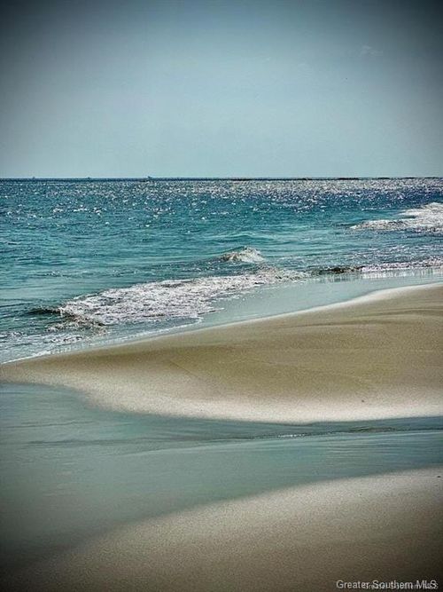 172 Kathy Dr, Cameron, LA, 70631-4323 | Card Image