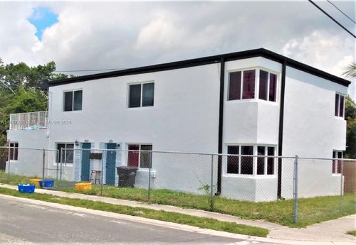 1105-1101 8th St, West Palm Beach, FL, 33401-3649 | Card Image