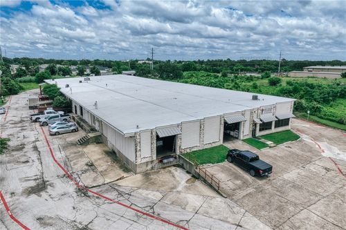 748 N Harvey Mitchell Pkwy, Bryan, TX, 77807-1013 | Card Image