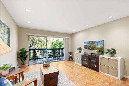 unit-202-436 N Bellflower Blvd, Long Beach, CA, 90814-4274 | Card Image