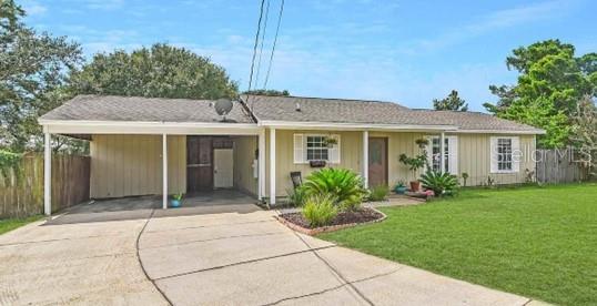 Lisa Ct, Gulf Breeze, FL 32563