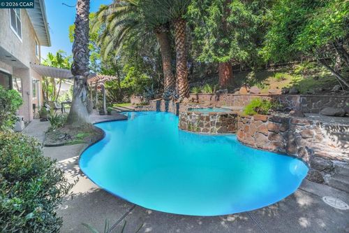 1490 Whitecliff Way, Walnut Creek, CA, 94596-6229 | Card Image
