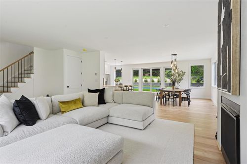 57 Newtown Rd, Hampton Bays, NY, 11946-1401 | Card Image