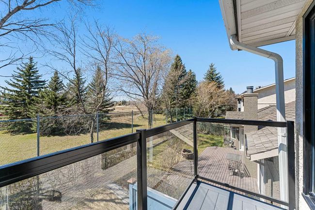 919 Shawnee Dr Sw, House other with 5 bedrooms, 4 bathrooms and 4 parking in Calgary AB | Image 27