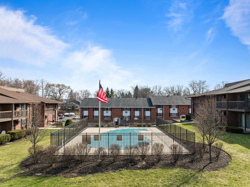 1250 Wisconsin St, LAKE GENEVA, WI, 53147-1756 | Card Image