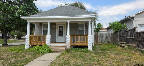 902 Hartley Street, Lincoln, NE, 68521 | Card Image