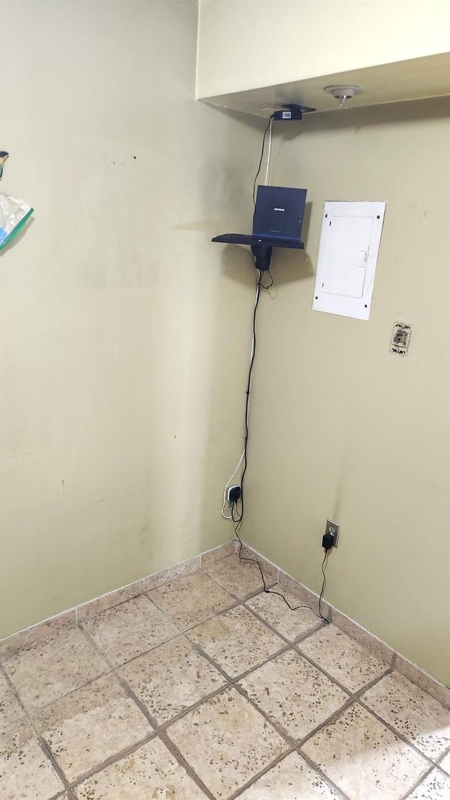APT-203 - 4156 Inverrary Dr, Condo with 1 bedrooms, 1 bathrooms and null parking in Lauderhill FL | Image 5