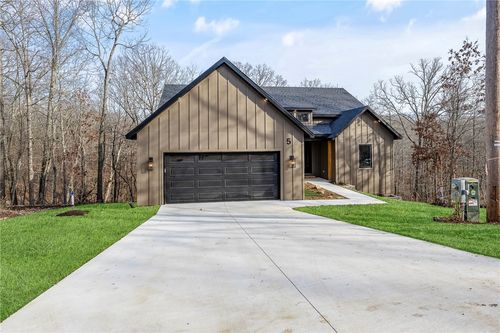 5 Carpenter Ln, Bella Vista, AR, 72715-1515 | Card Image