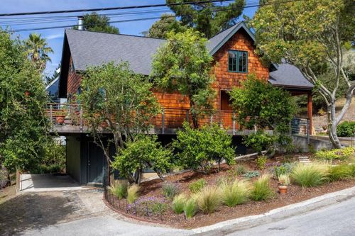 401 Avenue Del Oro, El Granada, CA, 94018-8063 | Card Image