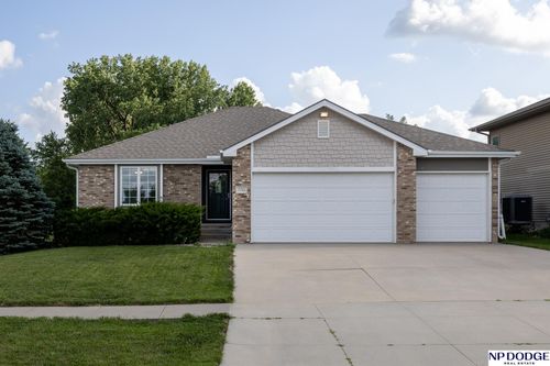 7721 Glynoaks Drive, Lincoln, NE, 68516 | Card Image