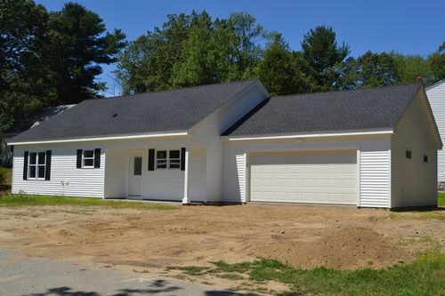 109 Navy Yard Rd, Dracut, MA, 01826-4548 | Card Image
