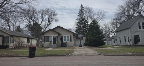 218 W Broadway Street, Redwood Falls, MN, 56283 | Card Image