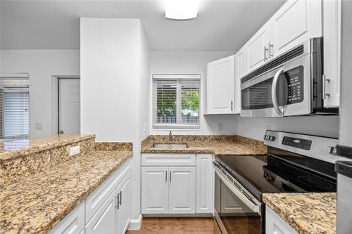 apt-4-404 Se 16th St, Fort Lauderdale, FL, 33316-2570 | Card Image