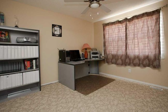 178 Somerglen Way Sw, House other with 4 bedrooms, 3 bathrooms and 4 parking in Calgary AB | Image 9