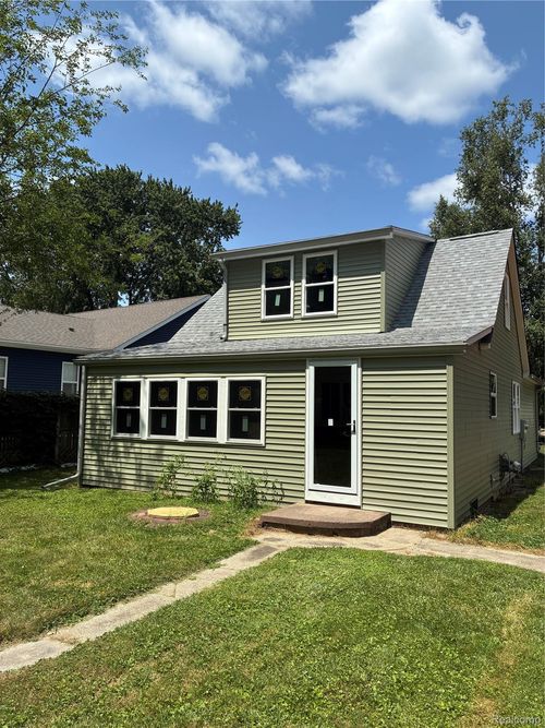 5901 Felske Drive, Brighton Township, MI, 48116 | Card Image