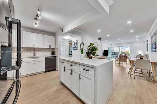 apt-a12-9225 Sw 87th Ave, Miami, FL, 33176-2440 | Card Image