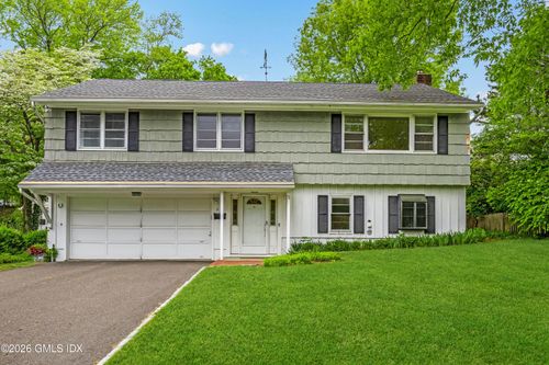 34 Ridge Rd, Cos Cob, CT, 06807-2334 | Card Image