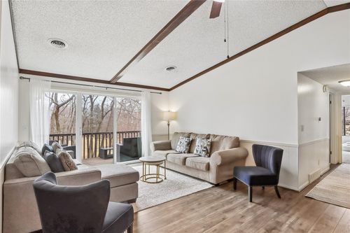 204a-1512 1st Ave, Coralville, IA, 52241 | Card Image