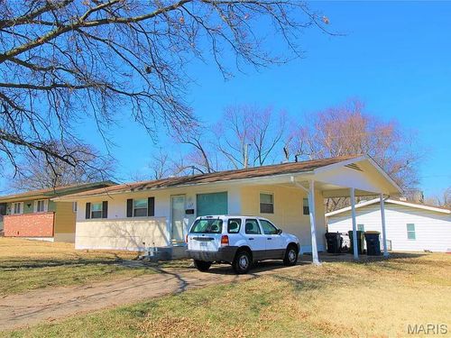 533 Banavie Dr, Saint Louis, MO, 63137-3725 | Card Image