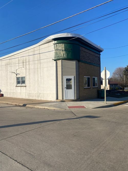 101 W Hennepin St, Mark, IL, 61340-1084 | Card Image