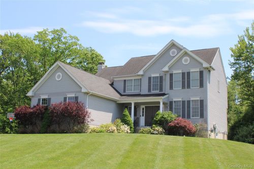 10 Doolin Ct, Wappingers Falls, NY, 12590-4357 | Card Image