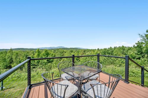 532 Mountain Estate Dr, Hyde Park, VT, 05655 | Card Image