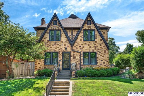 1724 N 51st Street, Omaha, NE, 68104 | Card Image