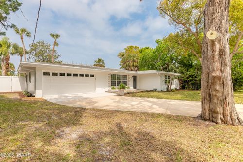 39 Willis Dr, Ormond Beach, FL, 32176-6530 | Card Image