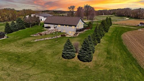 68157 340th St, Watkins, MN, 55389-6116 | Card Image