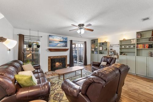 6434 Kentwick Dr, Houston, TX, 77084-1426 | Card Image