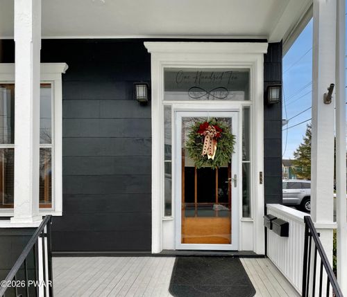 apt-2-110 Avenue L, Matamoras, PA, 18336-1446 | Card Image