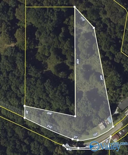 8271 Jernigan Hollow Rd, Athens, AL, 35614-3525 | Card Image