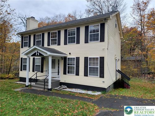 9325 Fairmount Way, Tobyhanna, PA, 18466-3851 | Card Image