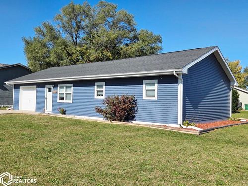 300 Stansell St, New Virginia, IA, 50210-7768 | Card Image